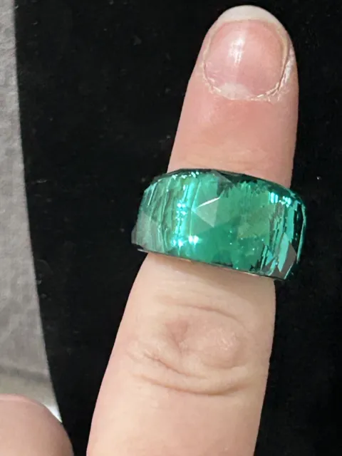 Swarovski Nirvana Emerald Green ring size 6/52