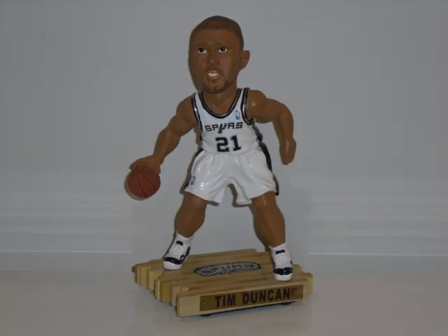 TIM DUNCAN San Antonio Spurs 2004 Gamebreaker Upper Deck Statue Figurine /3000