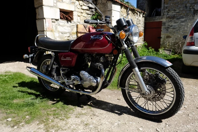 Norton 850 commando moto ancienne
