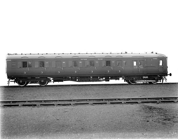2 Bil Train SOUTHERN RAILWAY ELECTRIC Multiple Unit 2Bil Carriage Set Train Old ...