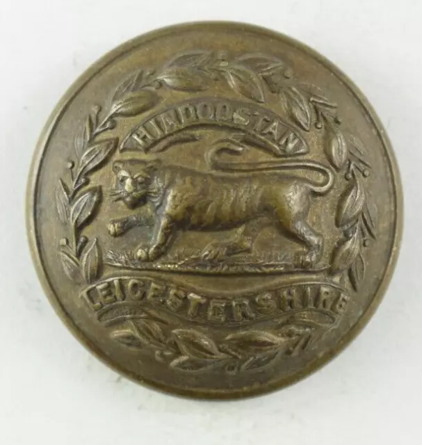 Early British The Royal Leicestershire Regiment Original Uniform Button L9C