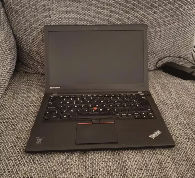 Lenovo Thinkpad X250 , 2,3 GHz, Intel Core i5, 8 GB RAM + Dockingstation