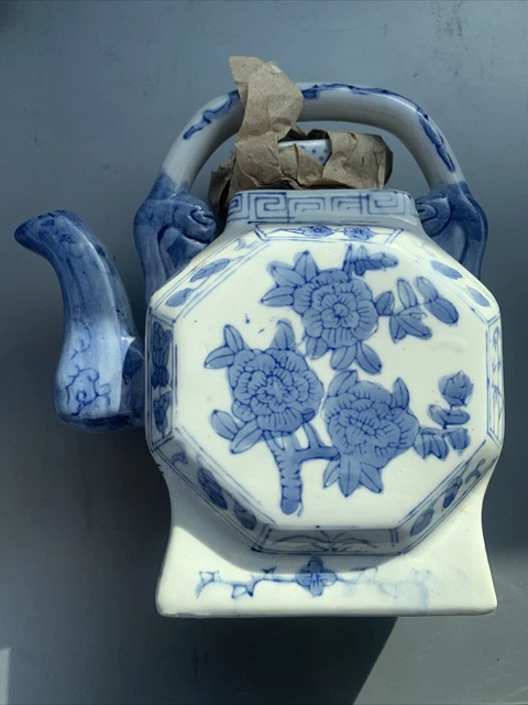 Chinese Porcelain Blue & White Octagonal Flat Floral Teapot EUC