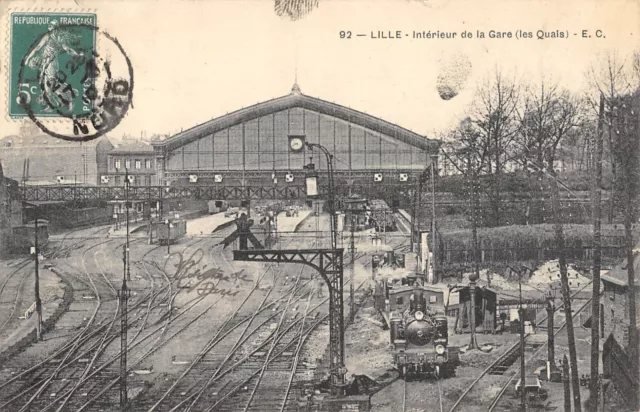 Cpa 59 Lille Interieur De La Gare Les Quais / Train