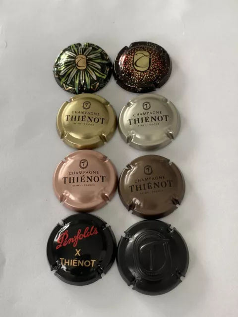 lot de capsules de champagne Thienot