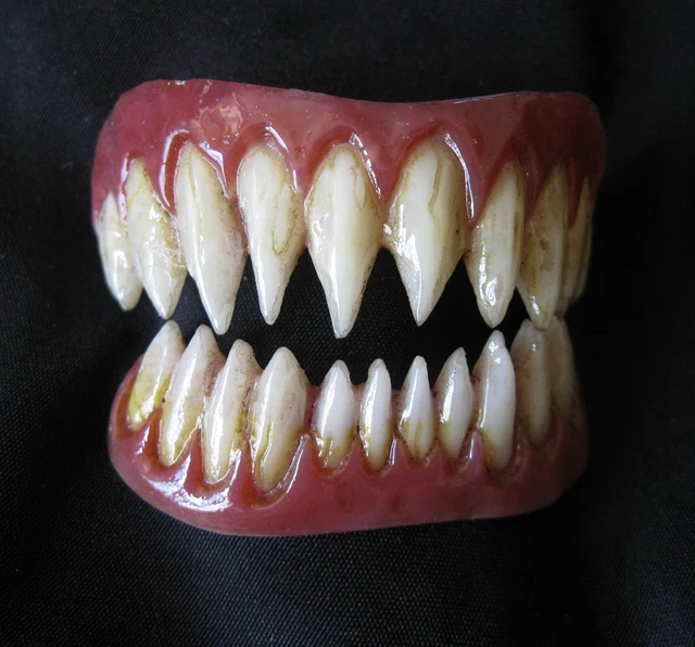PROFESSIONAL COSTUME TEETH Pennywise Appliance Dental Distortions 2.0
