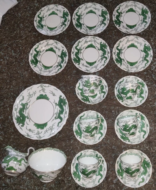 LAWLEYS REGENT STREET Chelson China 1349 Green Dragon 21 Piece China ...