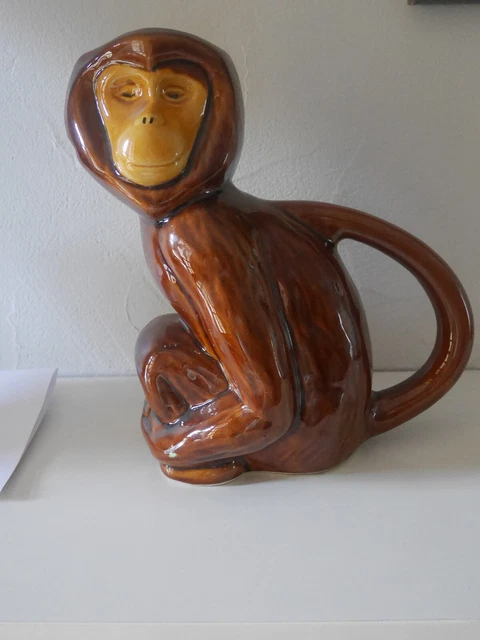 Pichet/ Carafe Le Singe au Sourire ( Poet Laval )