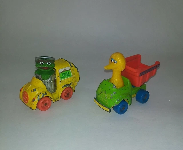 SESAME STREET PLAYSKOOL Die Cast Cars Grouch Big Bird Toys 1982 Vintage