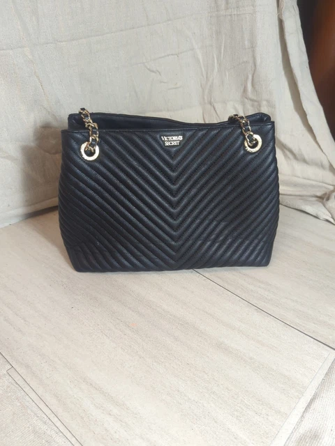 VICTORIA S SECRET THE Victoria Shoulder Tote V Quilt Purse Bag