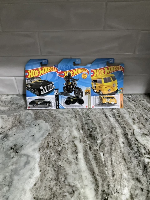 Hot Wheels Lot Of 3 Mooneyes Kool Kombi Ducati Scrambler Chevy Fleetline New