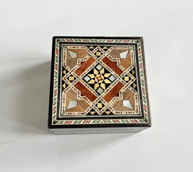 A VINTAGE HANDMADE SMALL MOSAIC WOODEN BOX. Ring Box, Engagement Box, Bracelet