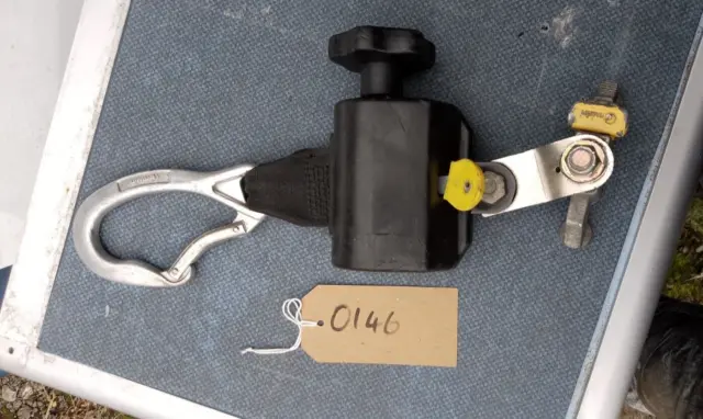 Unwin wheelchair clamps restraints straps quatro, 0146