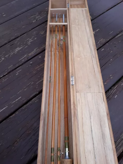 Vintage Bamboo fly rod Japan 8'  4pieces in original wooden box