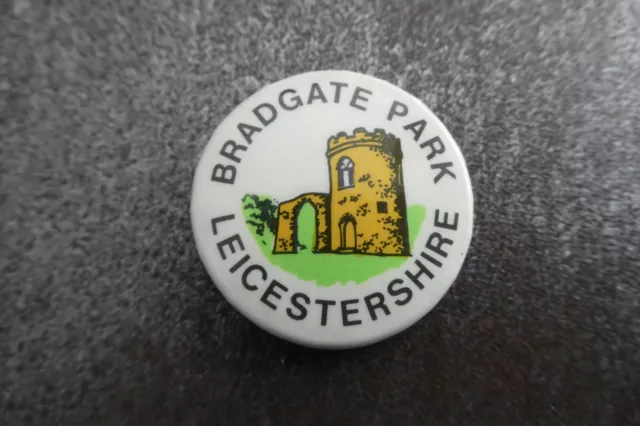 Bradgate Park Leicestershire Pin Badge Button (L44B)