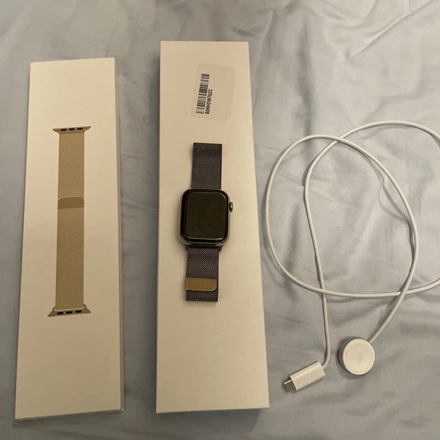 Apple watch series 7 45mm SS Gold Milanese Loop - Used