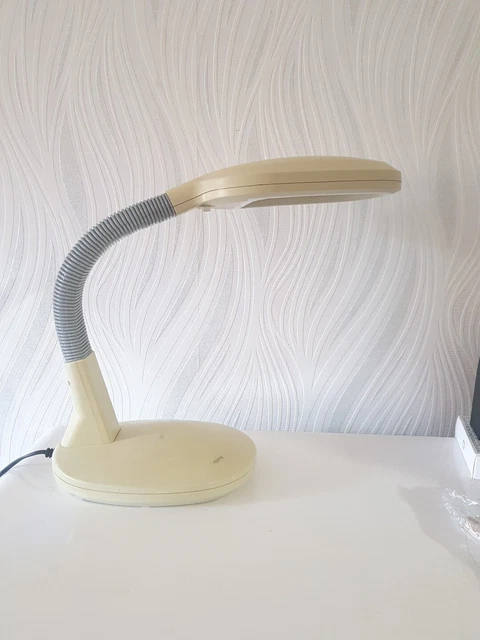 Lampe de Chevet Design Luxe : Élégance et Flexibilité Moderne
