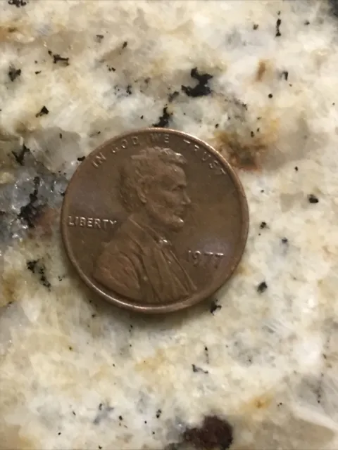 1977 Lincoln Memorial Penny No Mint Mark Raised Edge One Cent Error