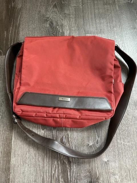 Tumi messenger crossbody bag red nylon With Wallet