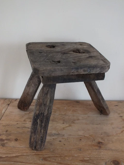 Petit Tabouret En Bois Ancien – Déco Ferme, Traite Des Vaches, Style Campagne Chalet Authentique