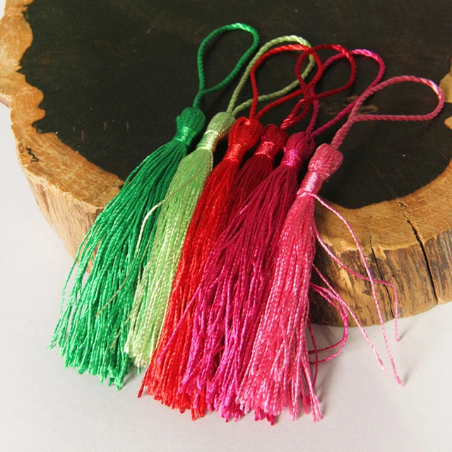 100 piezas Colgante de borlas de nudo chino con manualidades hágalo usted mismo para hacer joyas Libro