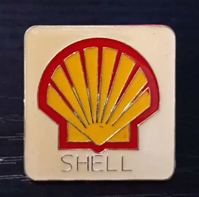 New Old Stock Shell Gas Station Oil Insignia Logo Enamel Lapel Hat Vest Pin 1"