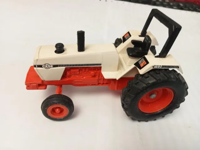 Ertl 1/32 Case  David Brown 1690 Tractor model
