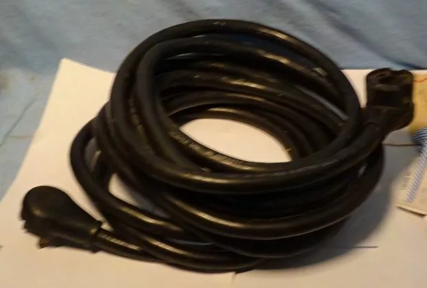 ** RV - Camper - 30 AMP - EXTENSION CORD - 10/3 - 25 Feet Long - VERY HEAVY DUTY