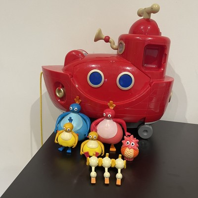 Cbeebies Pull CBEEBIES TWIRLYWOOS BIG red pull along boat with figures including ...