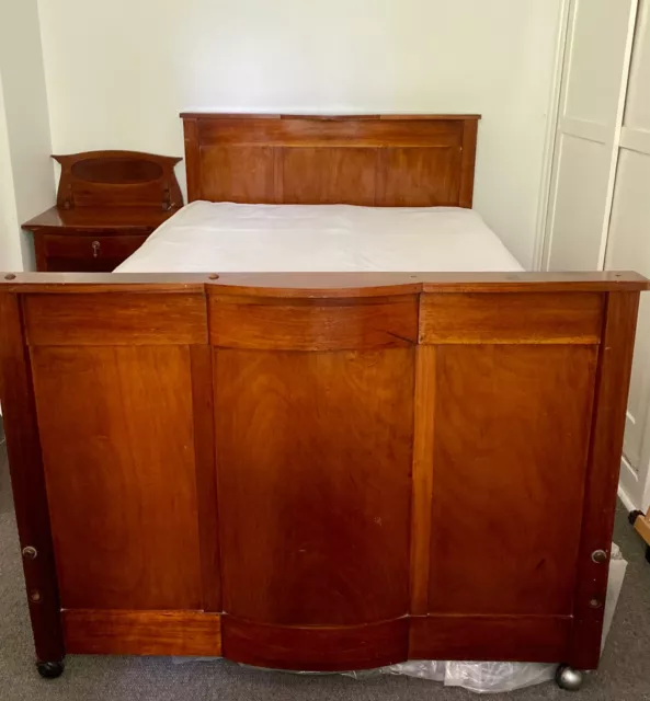 Antique bed set, beautiful polished solid wood. Double bed. Night stand