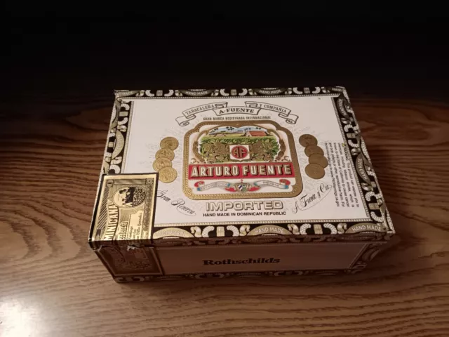 Arturo Fuente Rothschilds Wood Cigar Box Empty 7.5" x 5.25" x 3"