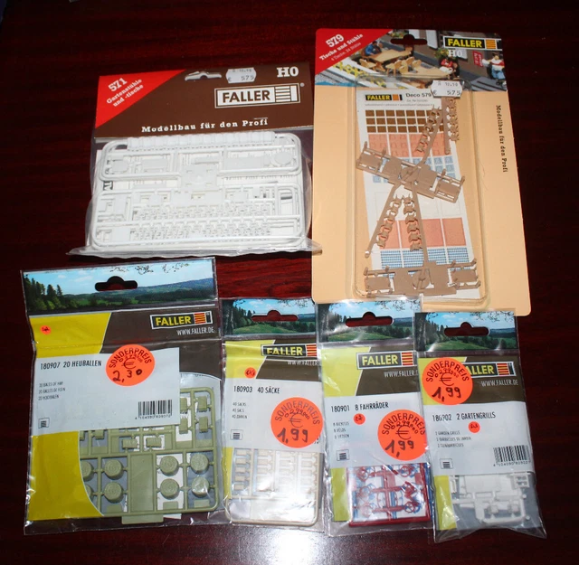 FALLER Tische Und Stühle Set Für Modelleisenbahn – 4 Tische & 24 Stühle, Rot, Epoche III