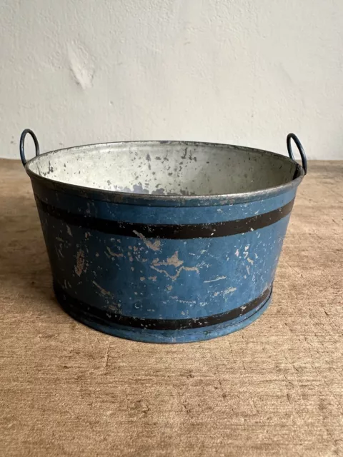 Sweet Old Small Child's Tin Toy Washtub Old Blue Paint ￼