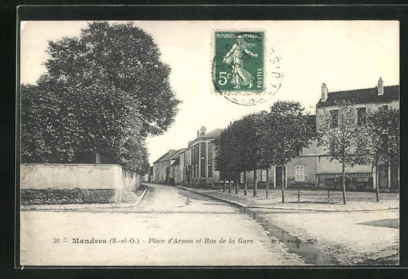 CPA Mandres, Place d´ Armes et Rue de la Gare 1912