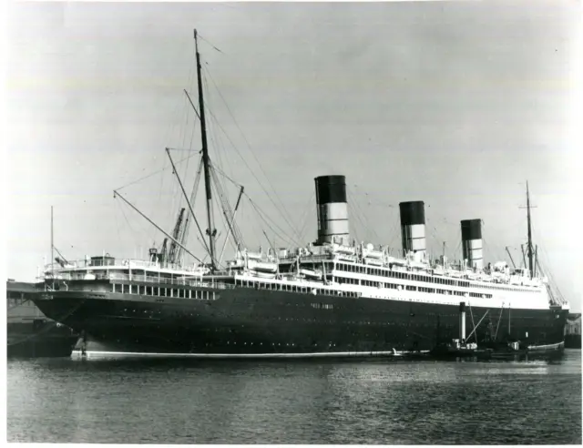 Parson Cunard archive photo Cunard Liner RMS BERENGARIA in Liverpool c1932