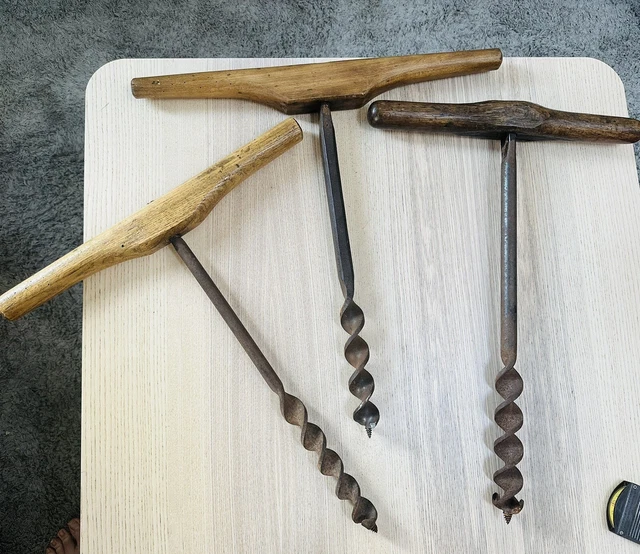 LOT Ancien Outil de tonnelier Perceuse à Bois, manuelle art populaire artisan