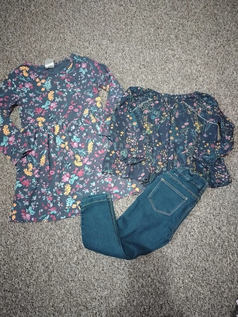 Pacchetto abito ragazza camicetta floreale Next, fondo in denim Co e abito 3-4 anni