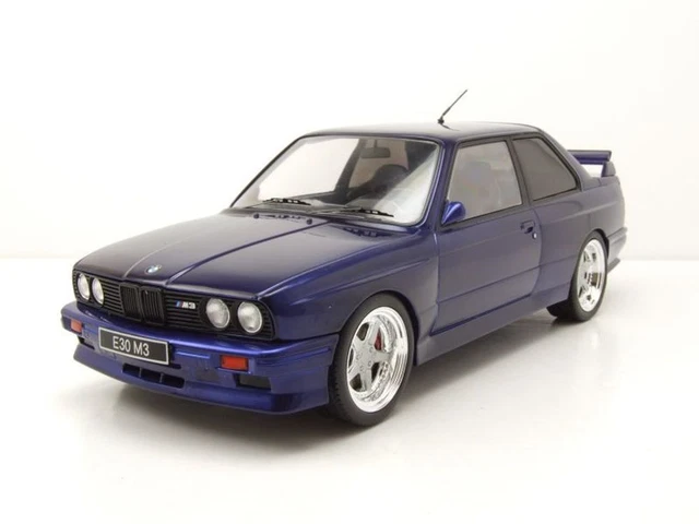 BMW M3 E30 1989 Bleu Foncé Métallique Maquette de Voiture 1:18 ixo models