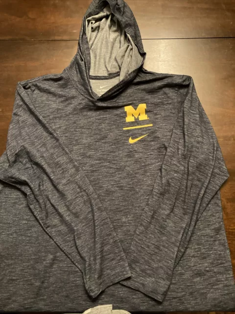 Nike Shirt Mens XL Long Sleeve Hooded Dri Fit Michigan Wolverines Athletic Wear