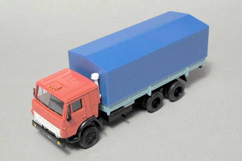 Camion KAMAZ 53212 Cabine Couchette - Échelle 1/43 - Elecon - Neuf