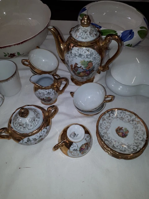 TRÈS BEAU SERVICE à café ancien en porcelaine - décor fleurs bleues