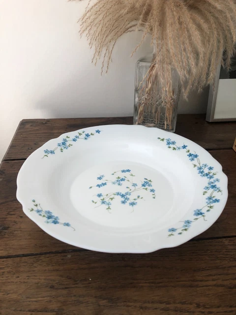 Grand plat rond Arcopal Véronica Myosotis