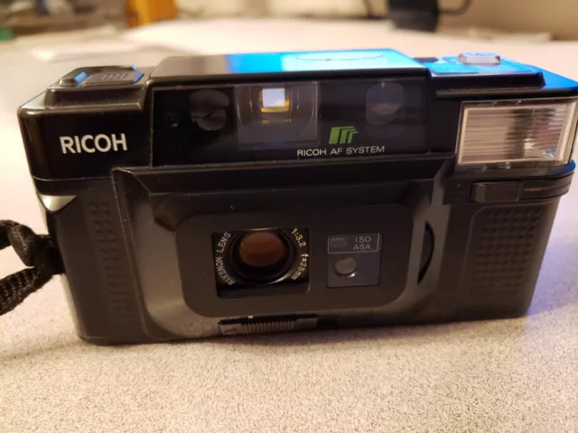 Ricoh FF-3AF 35mm Film Camera Auto Focus Point and Shoot