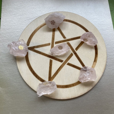 Autel 6X Naturel Quartz Rose Cristal Énergie Thérapeutique Pentagram Autel Wicca Païen 