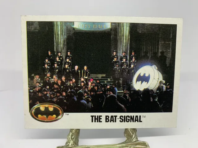 1989 Topps Batman Movie Trading Card #131 The Bat Signal