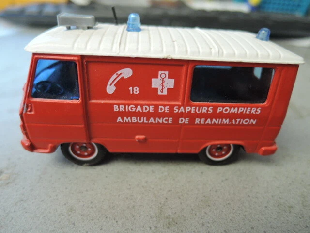 Coffret Solido 7019 – Set Intervention Peugeot Citroën Ambulance – 1/43 – Occasion
