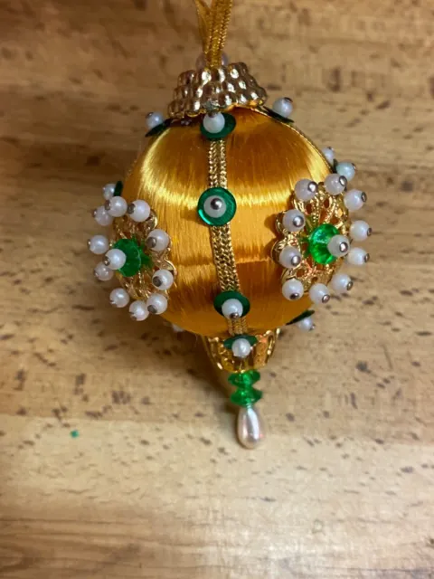 Vintage Christmas Ornament Beaded Sequins Satin Felt Gold Green MCM 2 1/2"