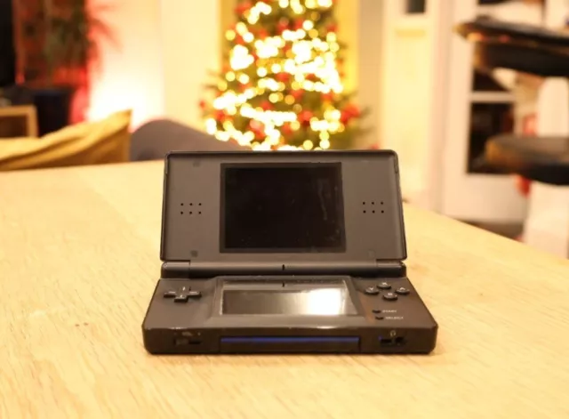 NINTENDO DS LITE Console Black R4 Card With 15Games Charger