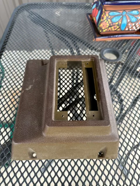 International Scout parts. Shifter console International Scout parts. Shifter console