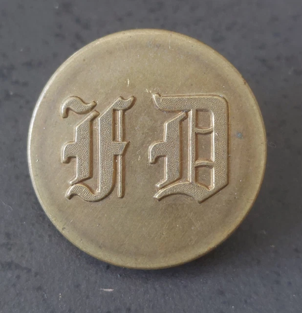 Bouton En Métal Doré 35 Mm - Neuf, Rare, Sans Marque, Pour Couture Ou Décoration